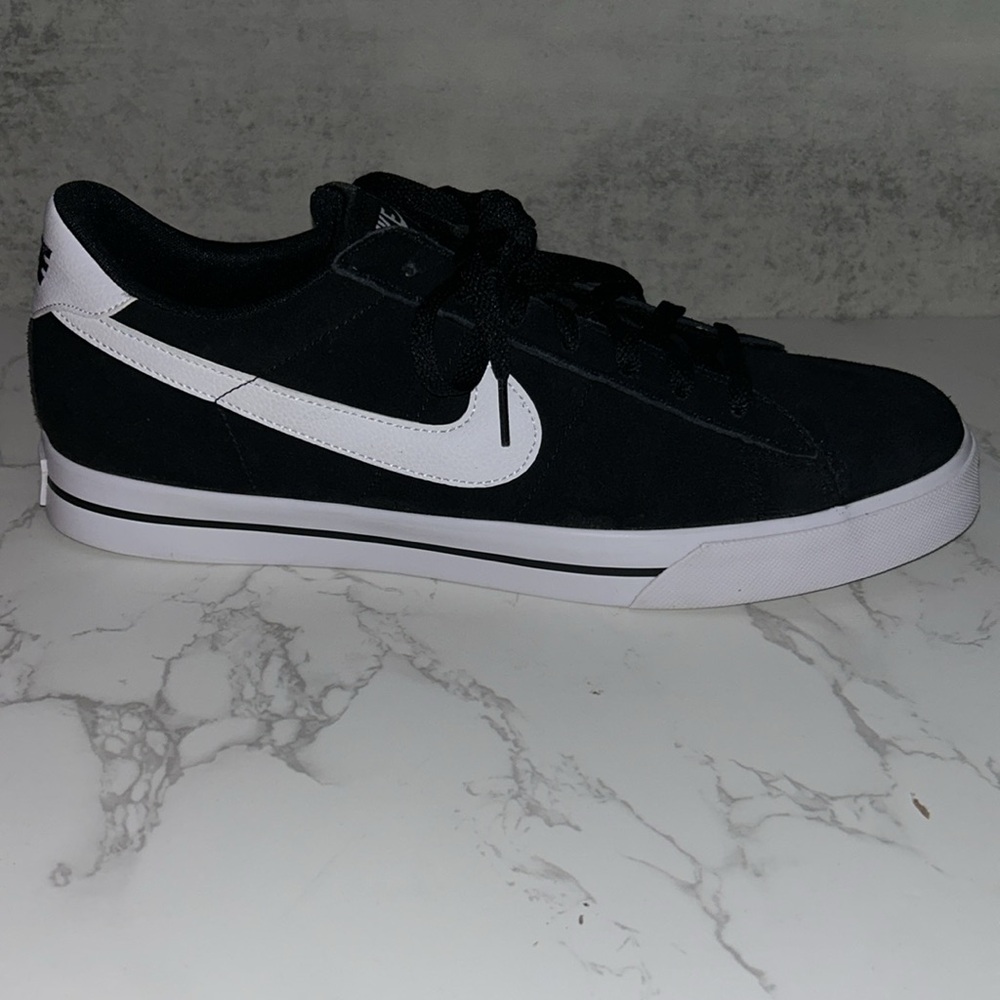 MENS Black and White Suede Nike - Picture 6 of 12